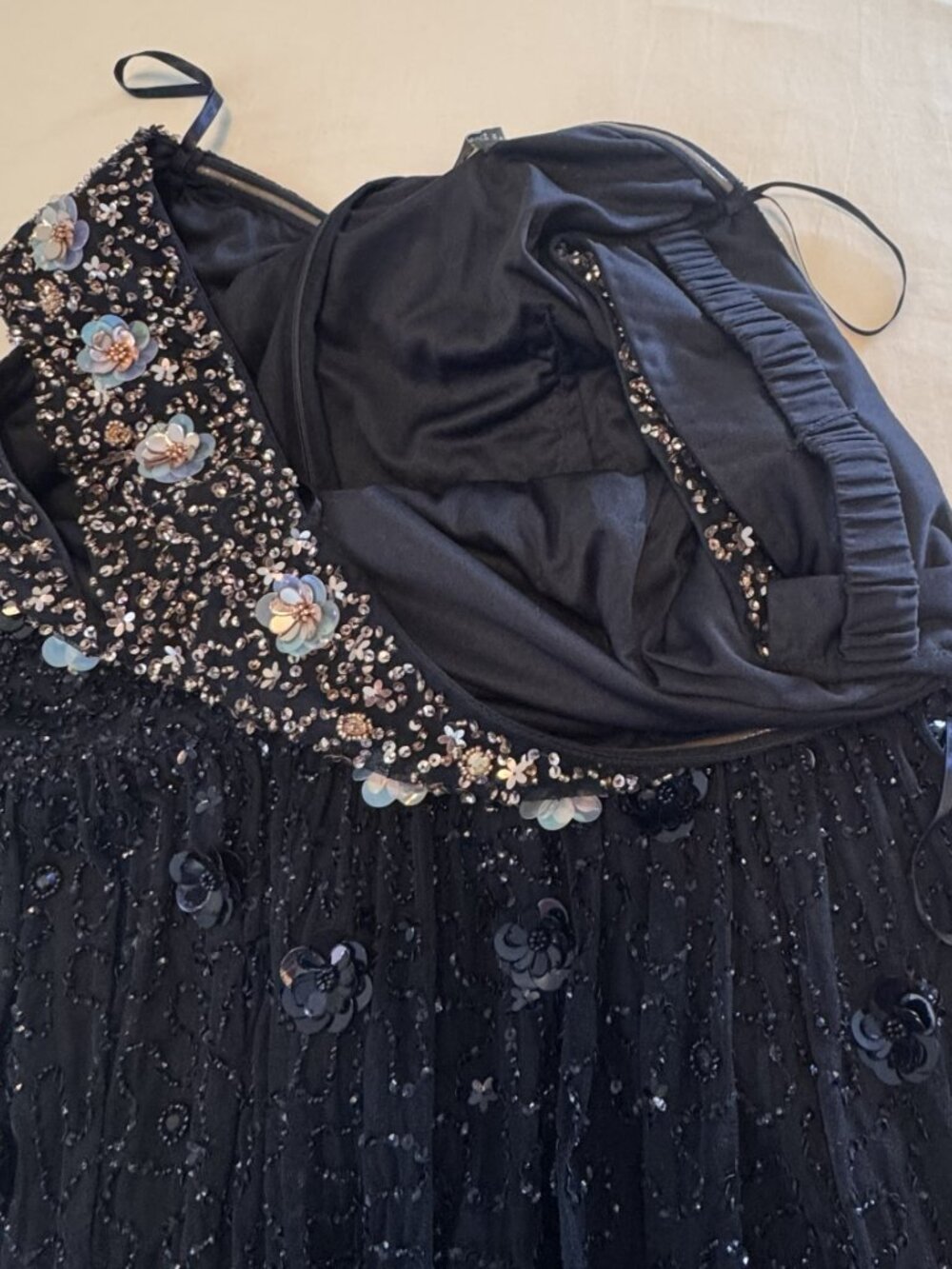Adrianna Papell Off Shoulder Beaded Rosette Dress - Size 16 - HS0327 - Picture 9 of 9